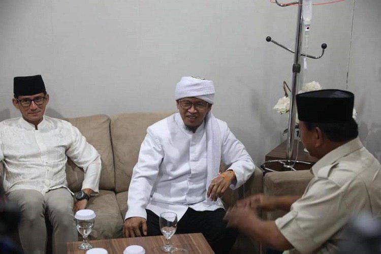 Prabowo Ucapkan Bela Sungkawa kepada Aa Gym